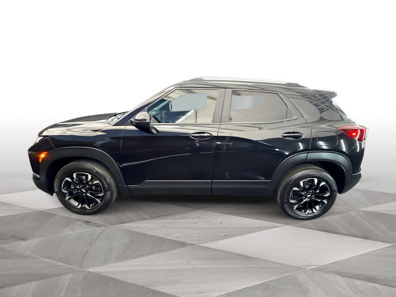 Thumbnail: 2023 Chevrolet TrailBlazer - 5