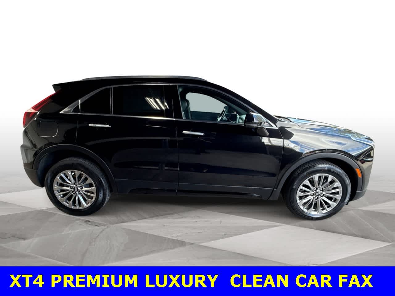 Thumbnail: 2024 Cadillac XT4 - 9