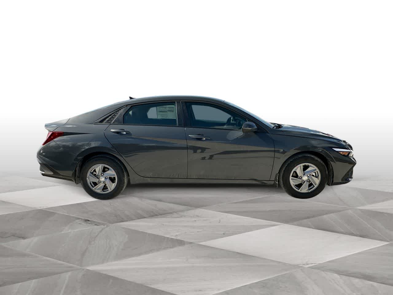 Thumbnail: 2025 Hyundai Elantra - 9