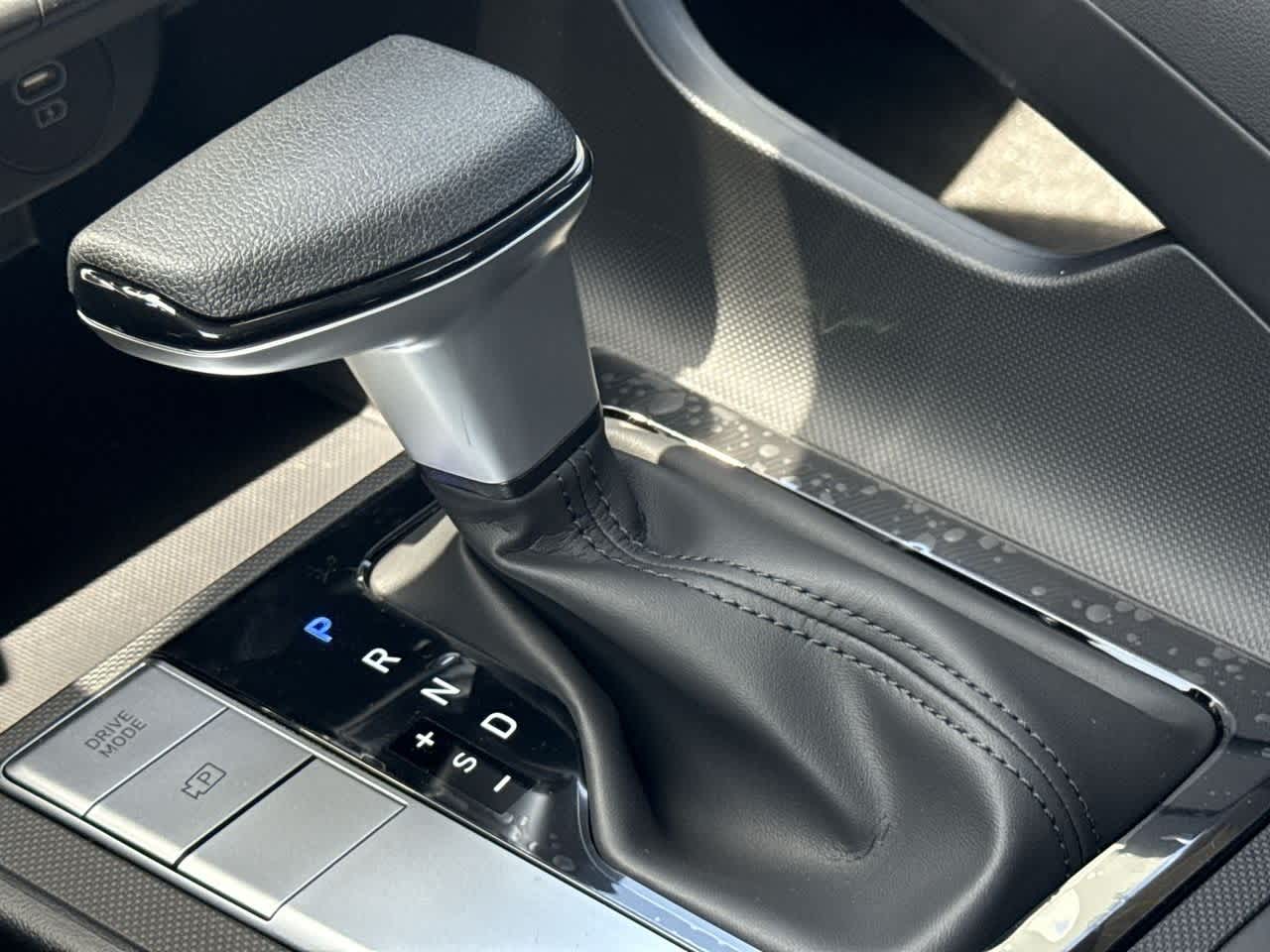 Thumbnail: 2025 Hyundai Elantra - 21