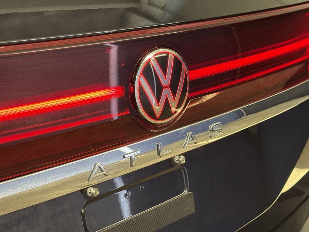 Thumbnail: 2024 Volkswagen Atlas - 10