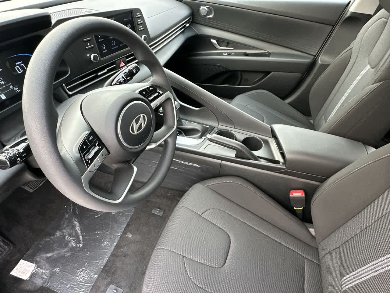 Thumbnail: 2025 Hyundai Elantra - 13