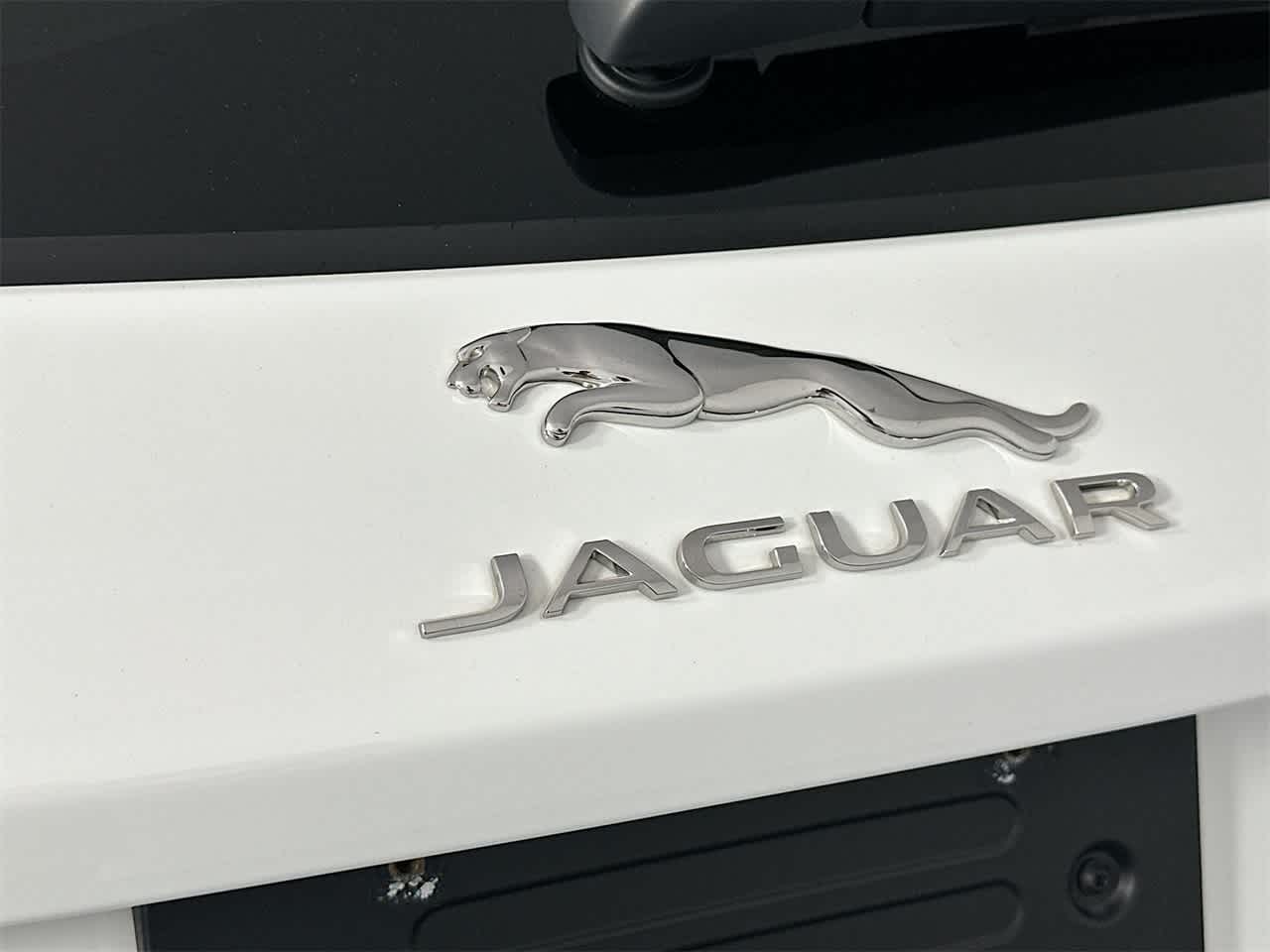 2020 Jaguar E-Pace SE 7