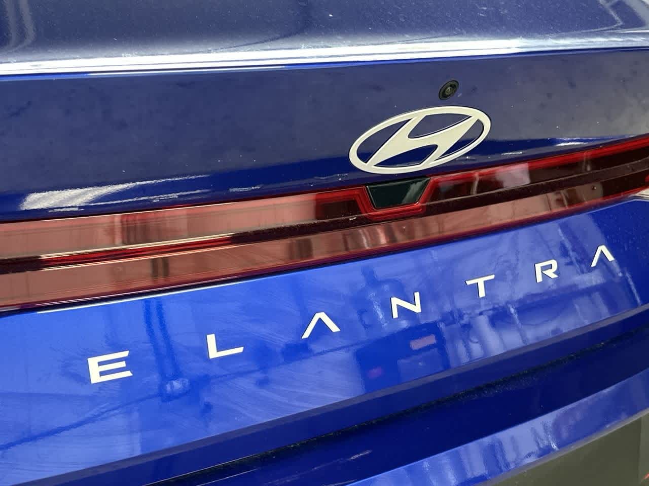 Thumbnail: 2025 Hyundai Elantra - 10