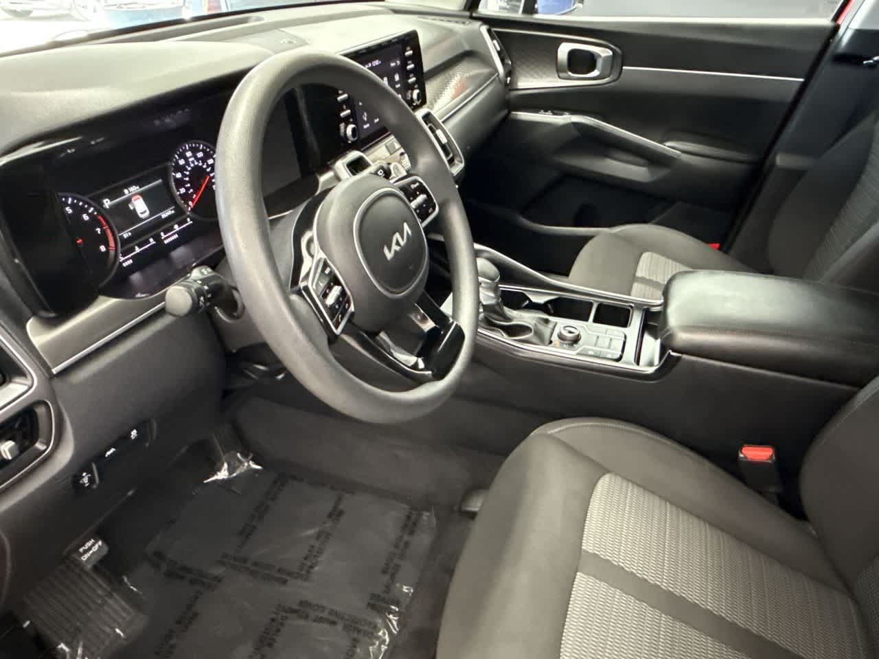Thumbnail: 2023 Kia Sorento - 13