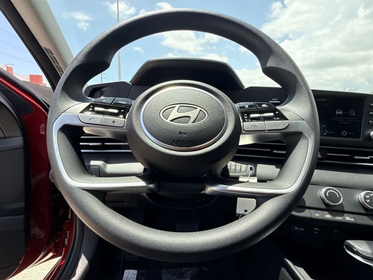 Thumbnail: 2025 Hyundai Elantra - 15