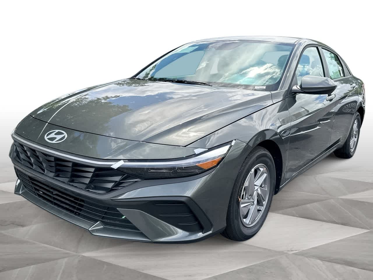 Thumbnail: 2025 Hyundai Elantra - 4