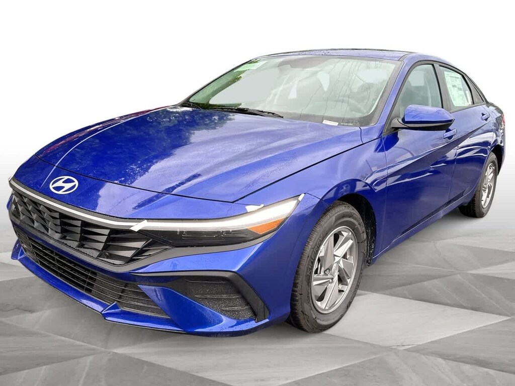 New 2025 Hyundai Elantra SE Sedan
