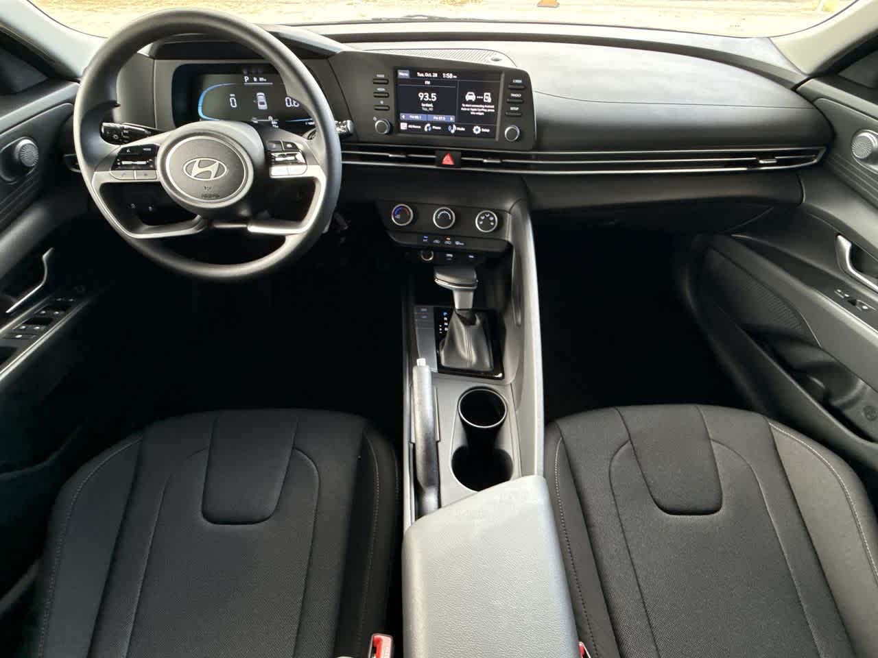 Thumbnail: 2025 Hyundai Elantra - 24