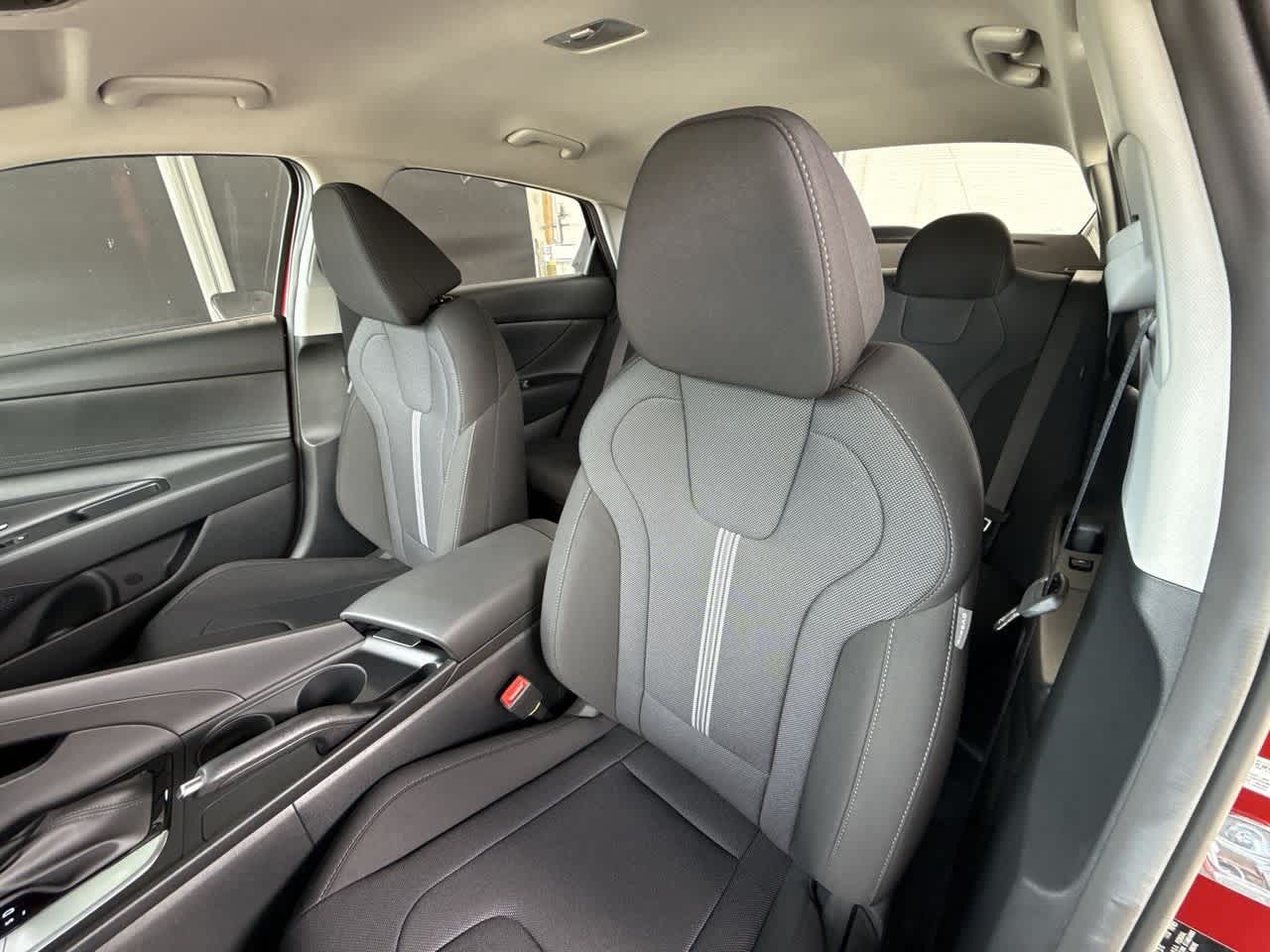 Thumbnail: 2025 Hyundai Elantra - 14