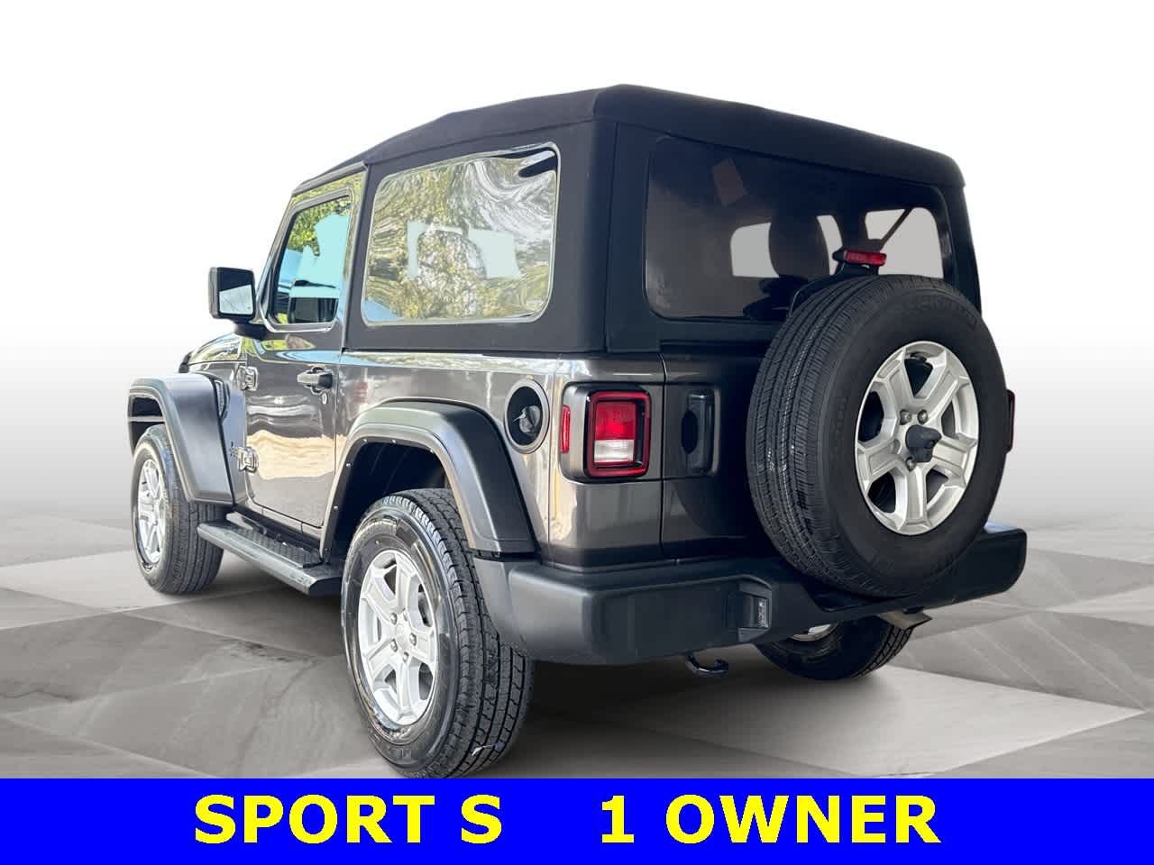 Thumbnail: 2022 Jeep Wrangler - 6