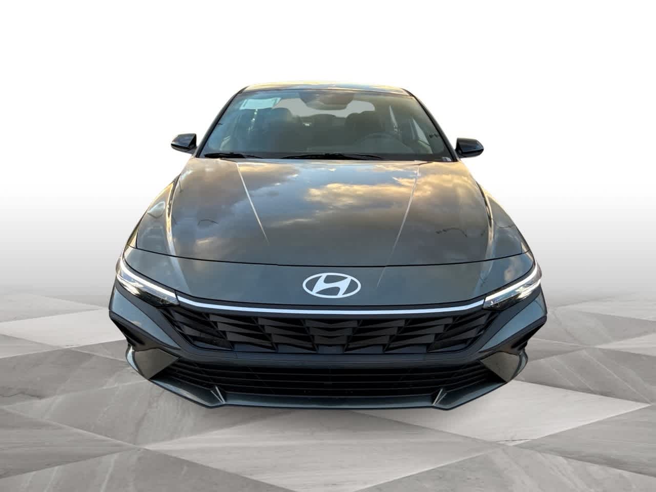Thumbnail: 2026 Hyundai Elantra - 3