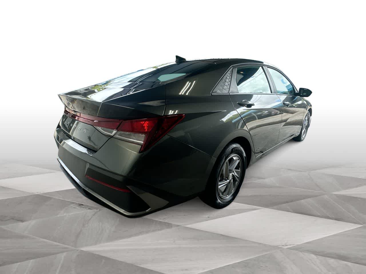 Thumbnail: 2025 Hyundai Elantra - 8