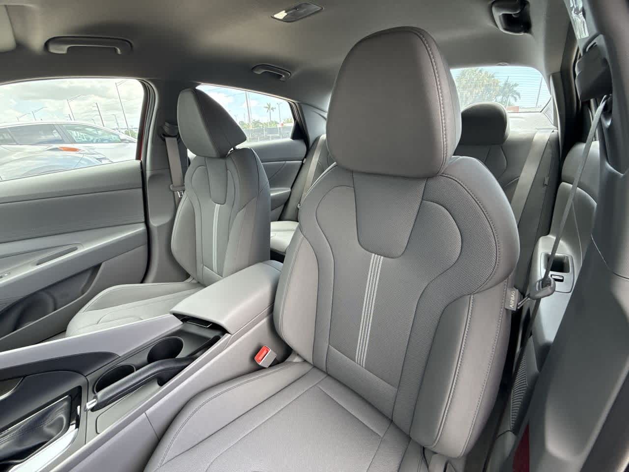 Thumbnail: 2025 Hyundai Elantra - 14