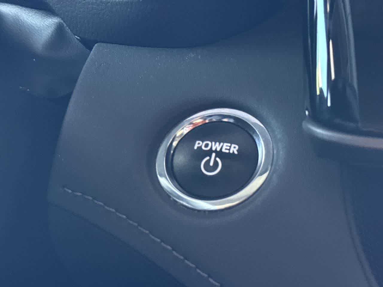 Thumbnail: 2023 Toyota Highlander - 17