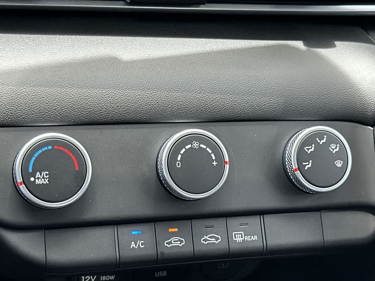 Thumbnail: 2025 Hyundai Elantra - 20