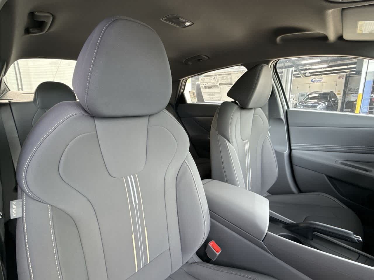 Thumbnail: 2025 Hyundai Elantra - 27