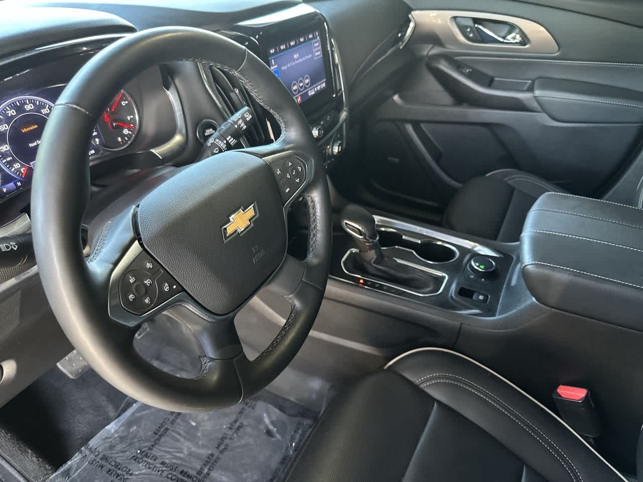 Thumbnail: 2023 Chevrolet Traverse - 13