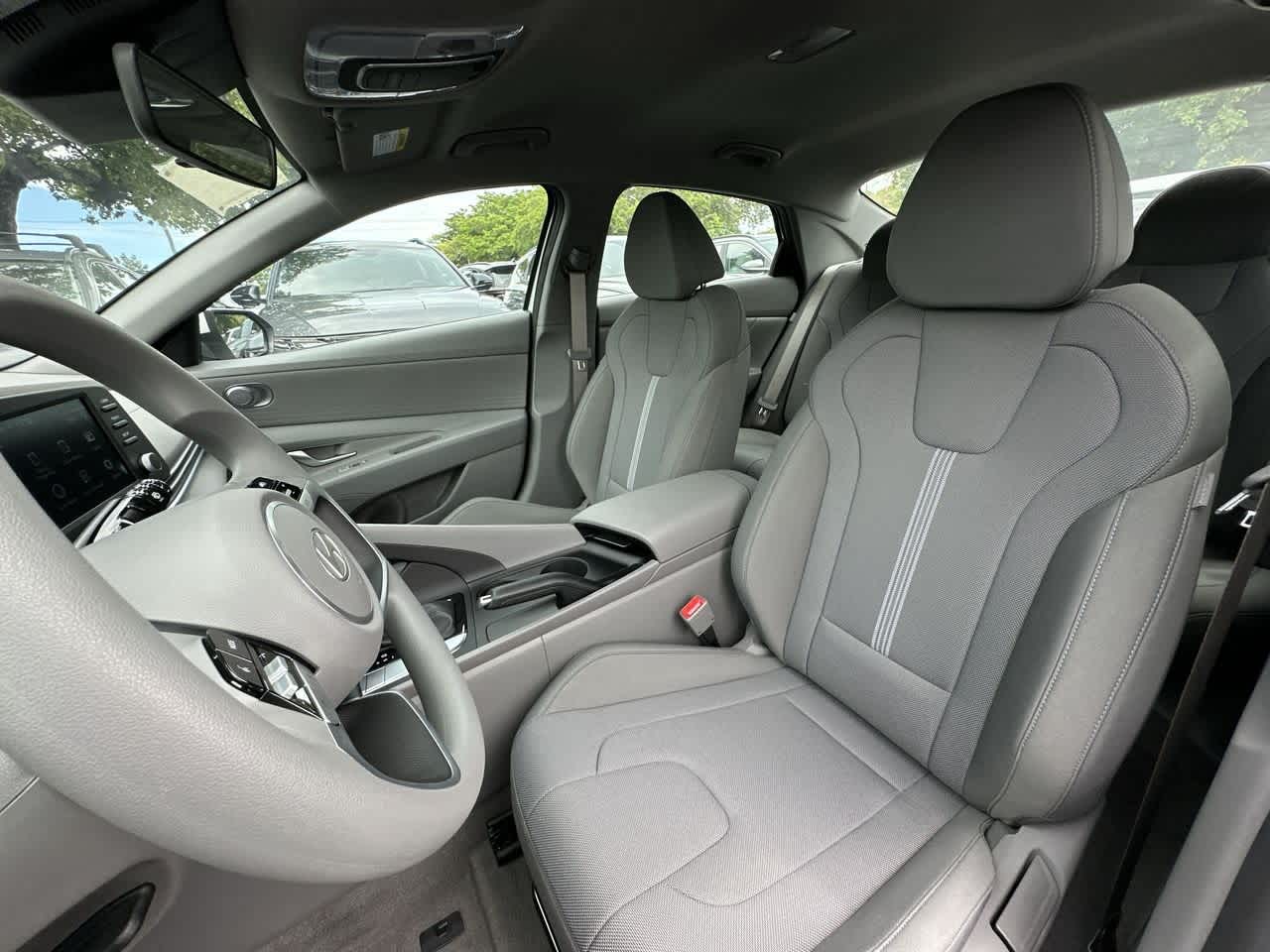 Thumbnail: 2025 Hyundai Elantra - 14