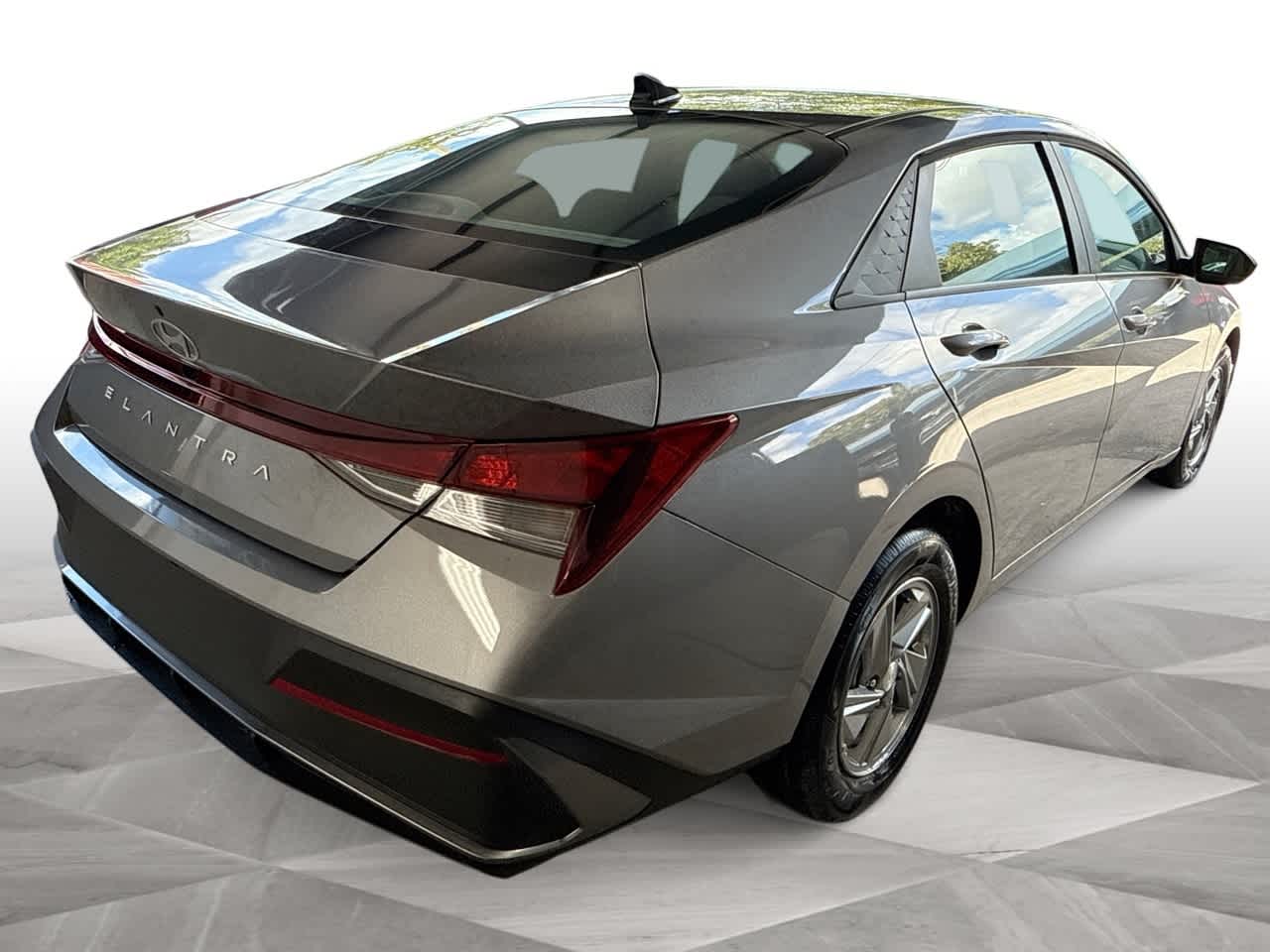 Thumbnail: 2025 Hyundai Elantra - 8