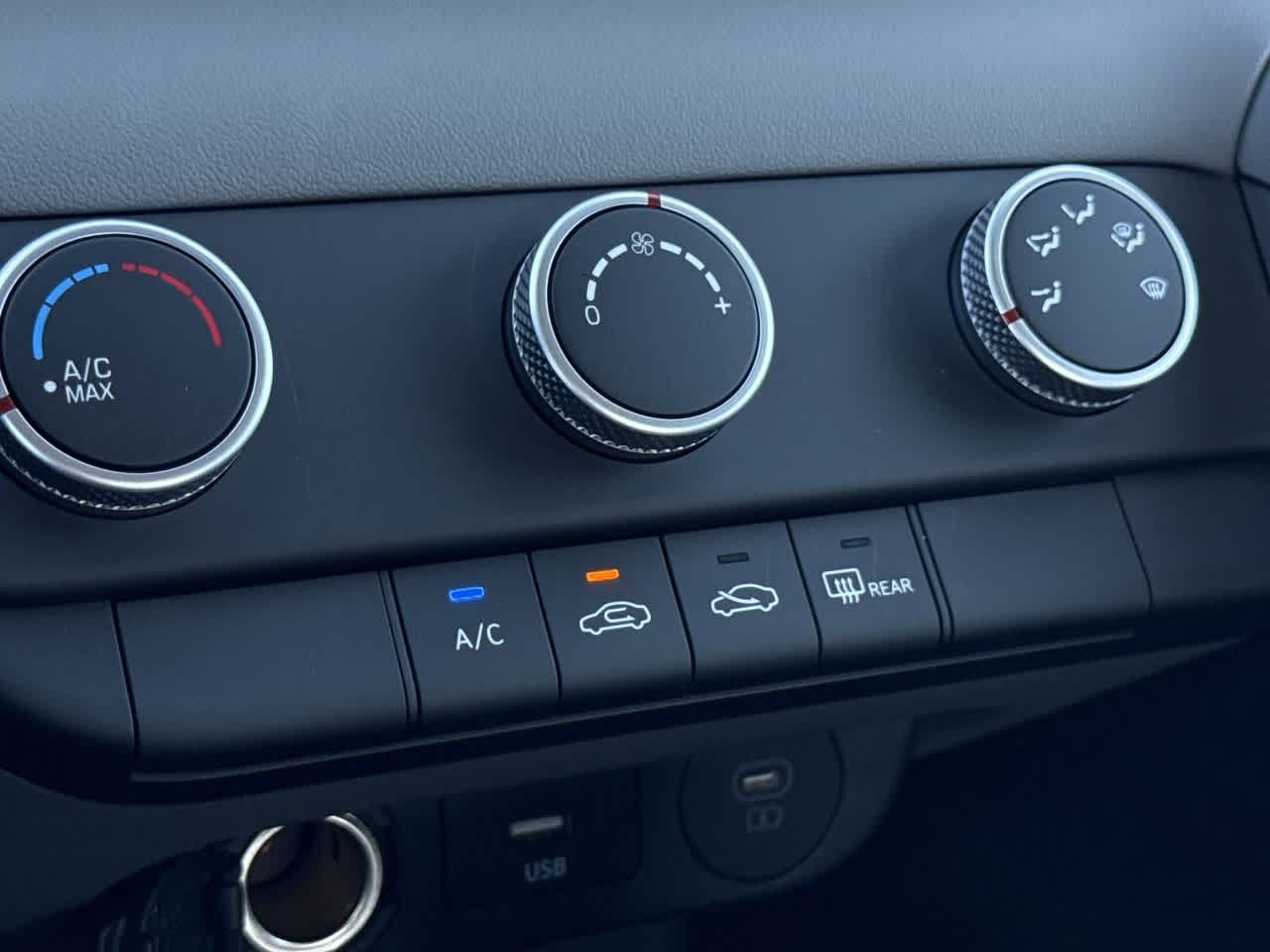 Thumbnail: 2025 Hyundai Elantra - 19