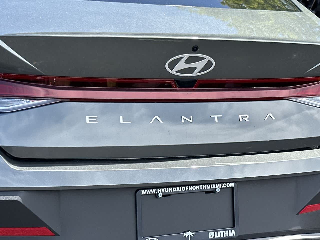 Thumbnail: 2025 Hyundai Elantra - 10