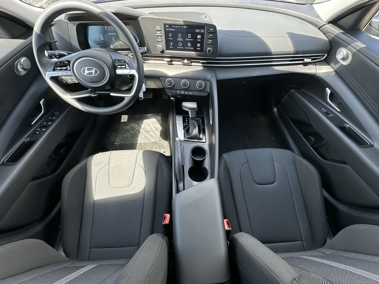 Thumbnail: 2025 Hyundai Elantra - 24