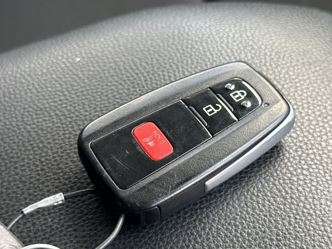 Thumbnail: 2025 Toyota RAV4 - 28