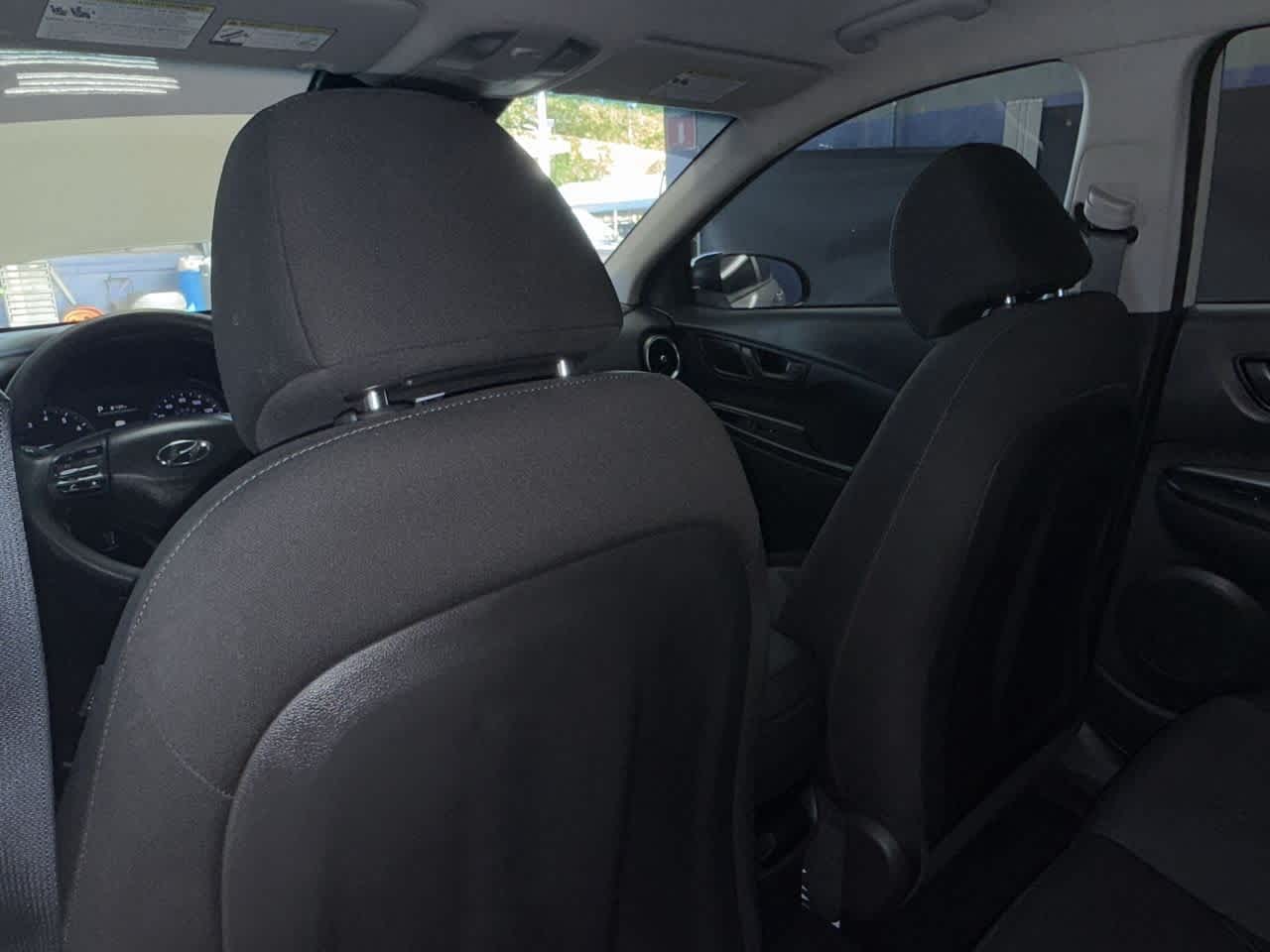2023 Hyundai Kona SEL 23