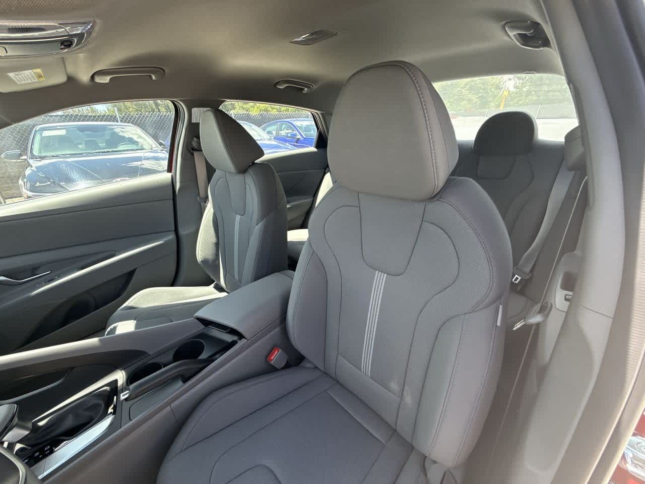 Thumbnail: 2025 Hyundai Elantra - 14