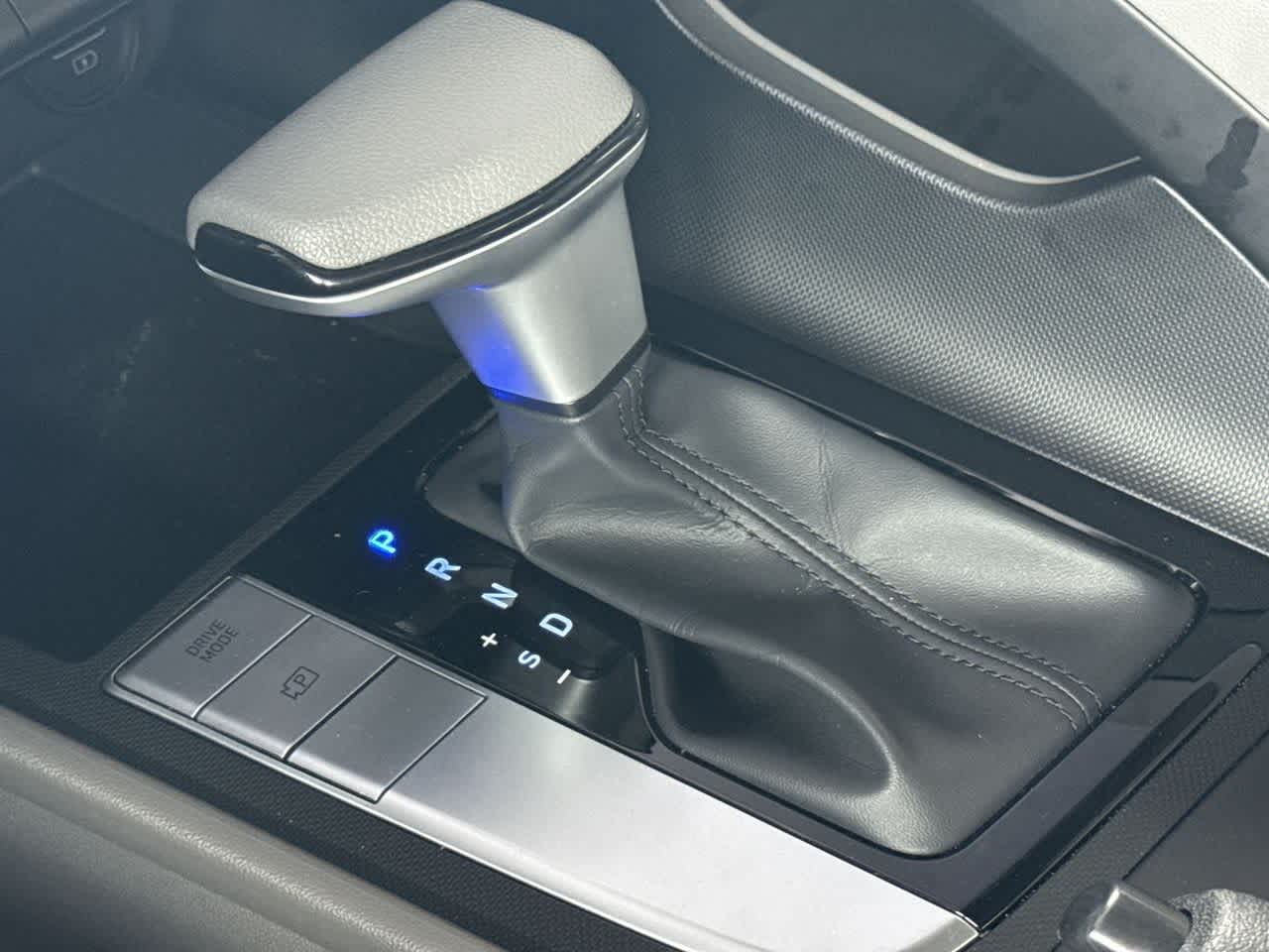 Thumbnail: 2023 Hyundai Elantra - 21