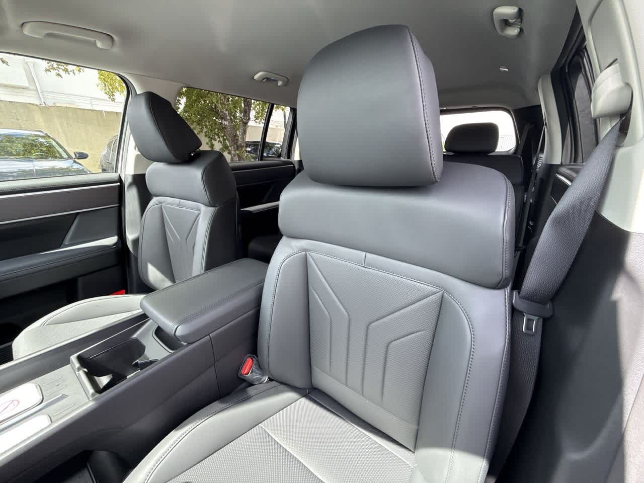 Thumbnail: 2026 Hyundai Santa Fe - 14