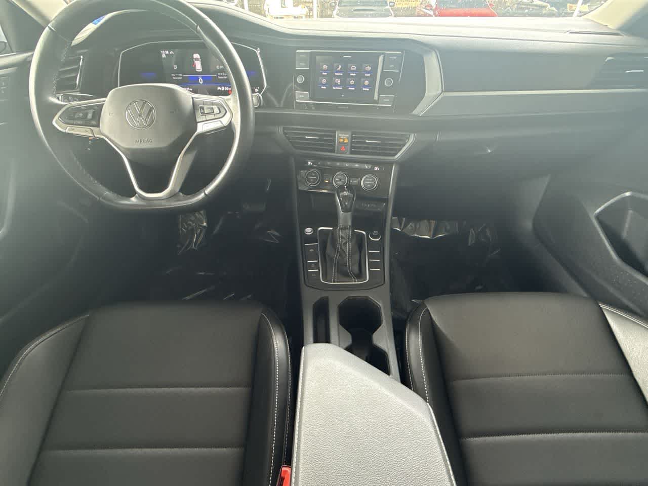 Thumbnail: 2022 Volkswagen Jetta - 24