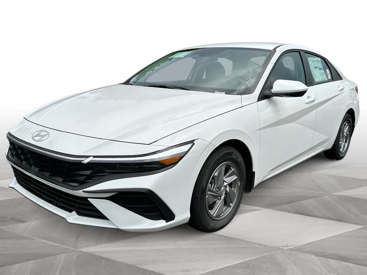 Thumbnail: 2025 Hyundai Elantra - 4