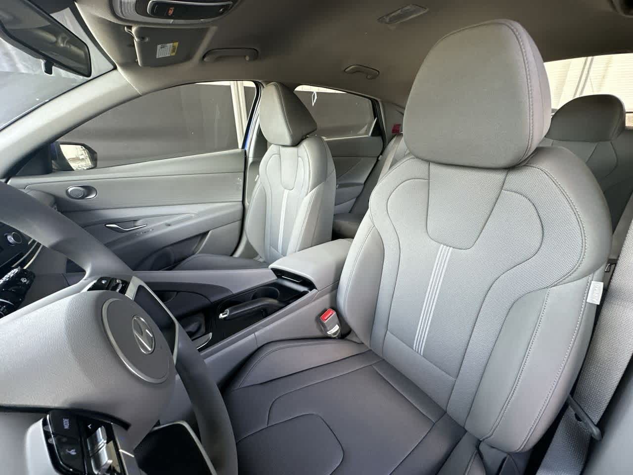 Thumbnail: 2025 Hyundai Elantra - 14