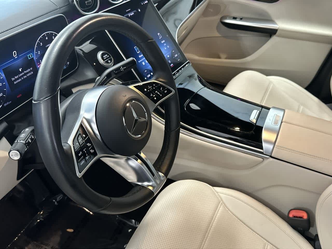 Thumbnail: 2024 Mercedes-Benz GLC - 13