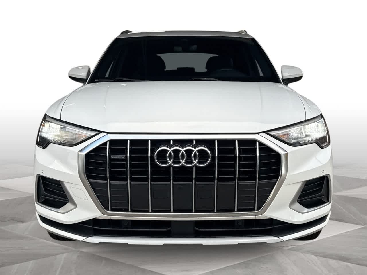 Thumbnail: 2021 Audi Q3 - 3