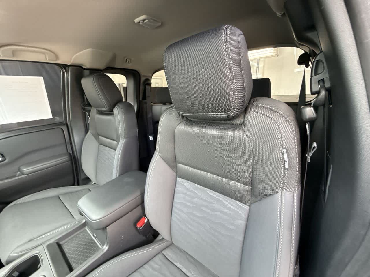 Thumbnail: 2024 Nissan Frontier - 14