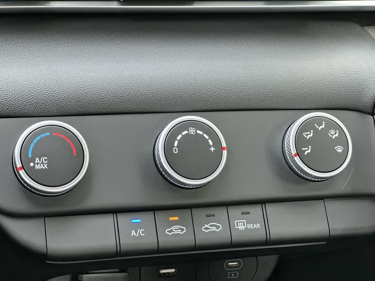 Thumbnail: 2025 Hyundai Elantra - 20