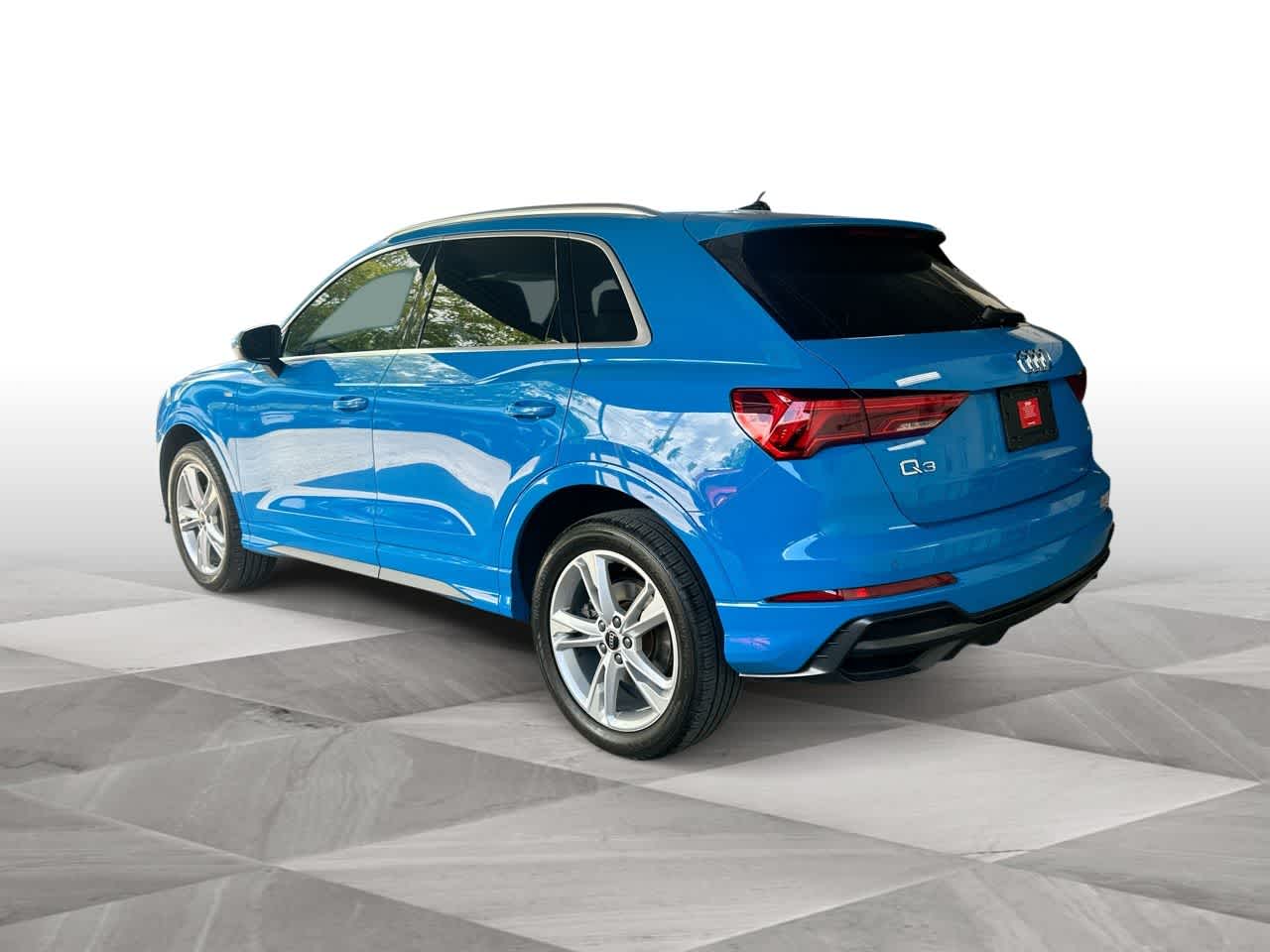 Thumbnail: 2022 Audi Q3 - 6