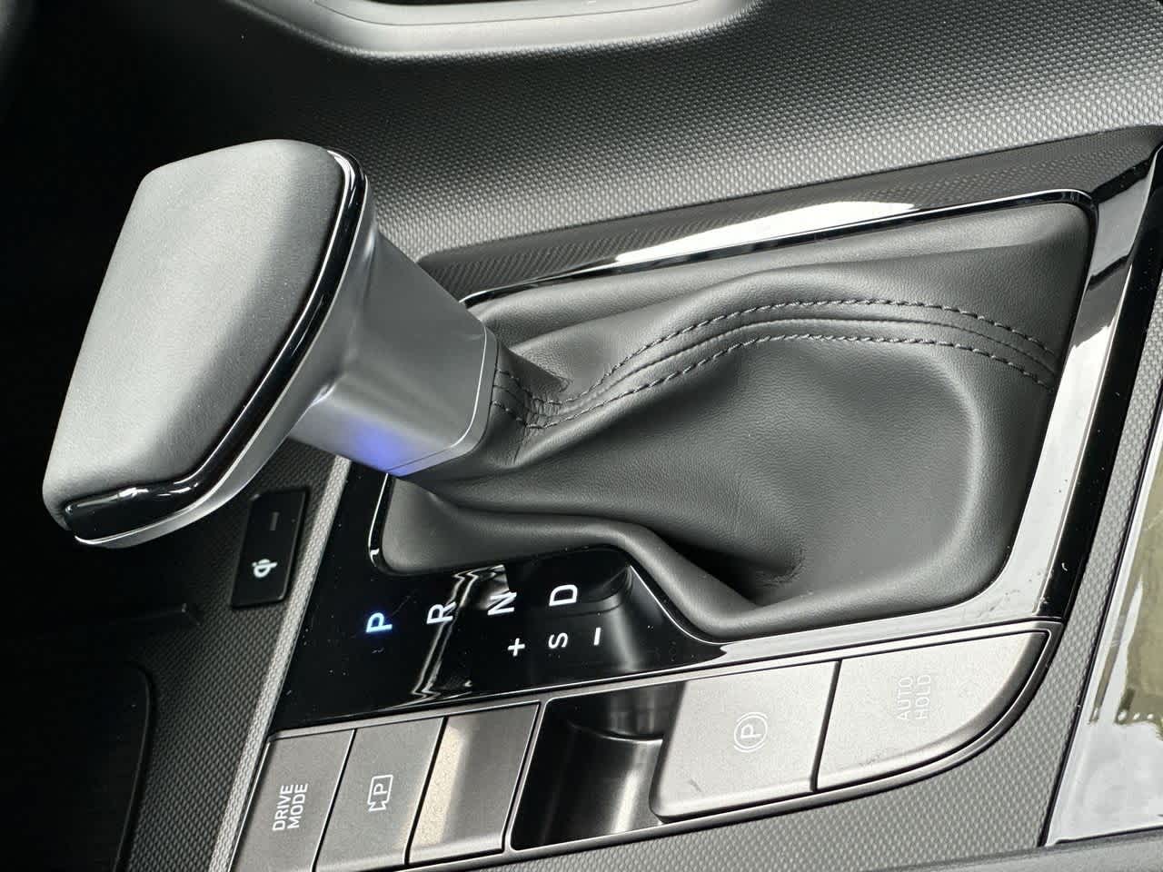 Thumbnail: 2025 Hyundai Elantra - 21