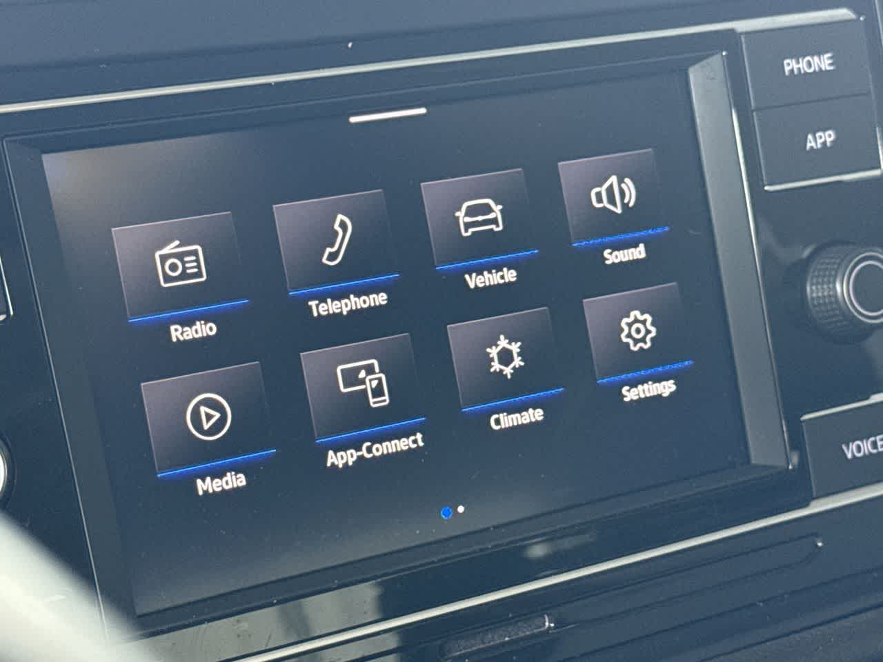 Thumbnail: 2022 Volkswagen Jetta - 18