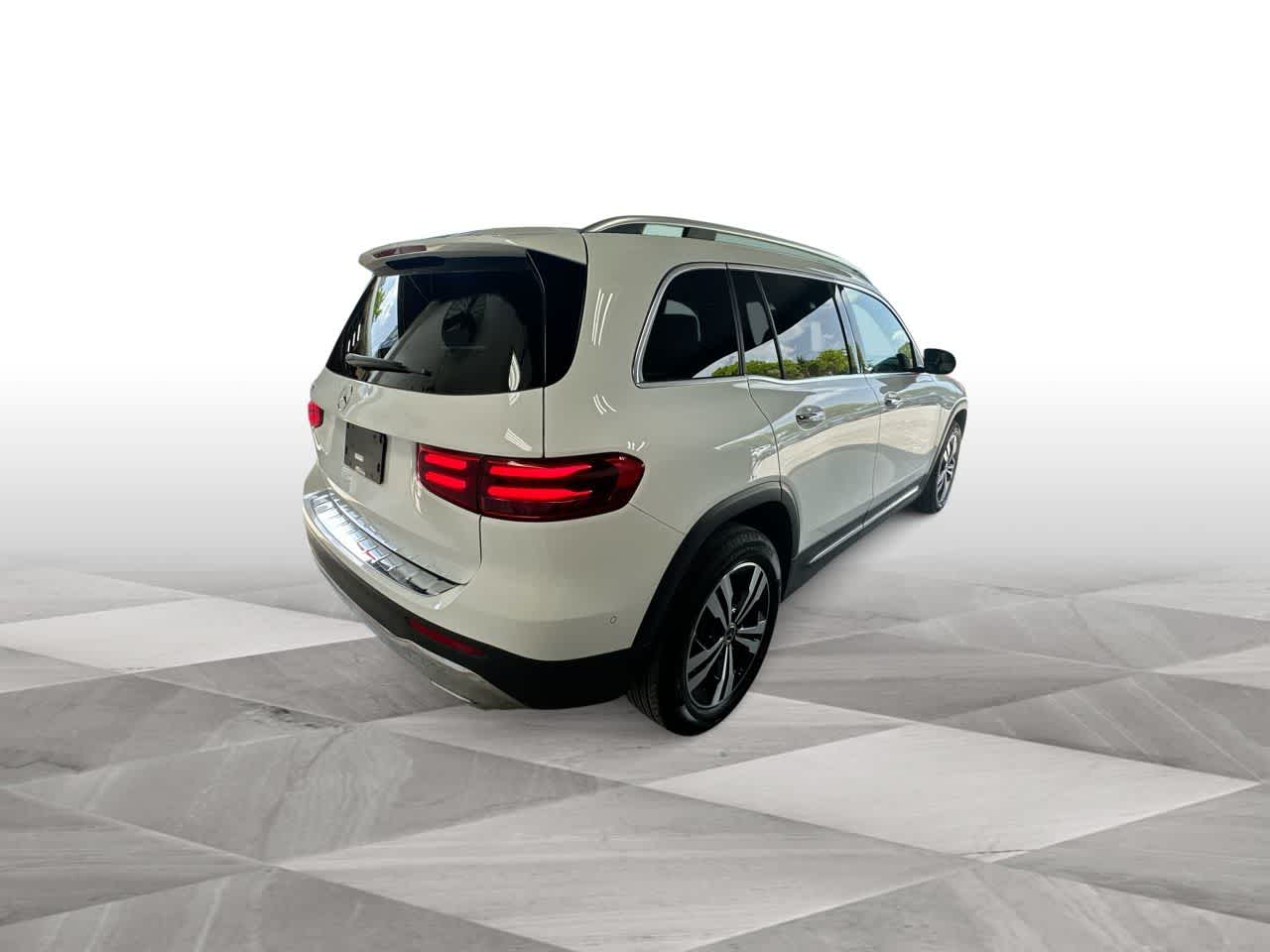Thumbnail: 2025 Mercedes-Benz GLB - 8