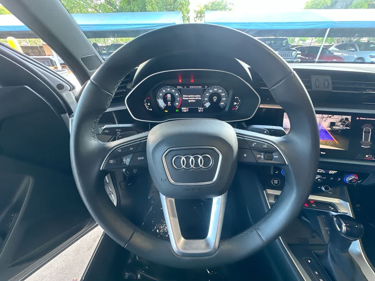 Thumbnail: 2025 Audi Q3 - 15