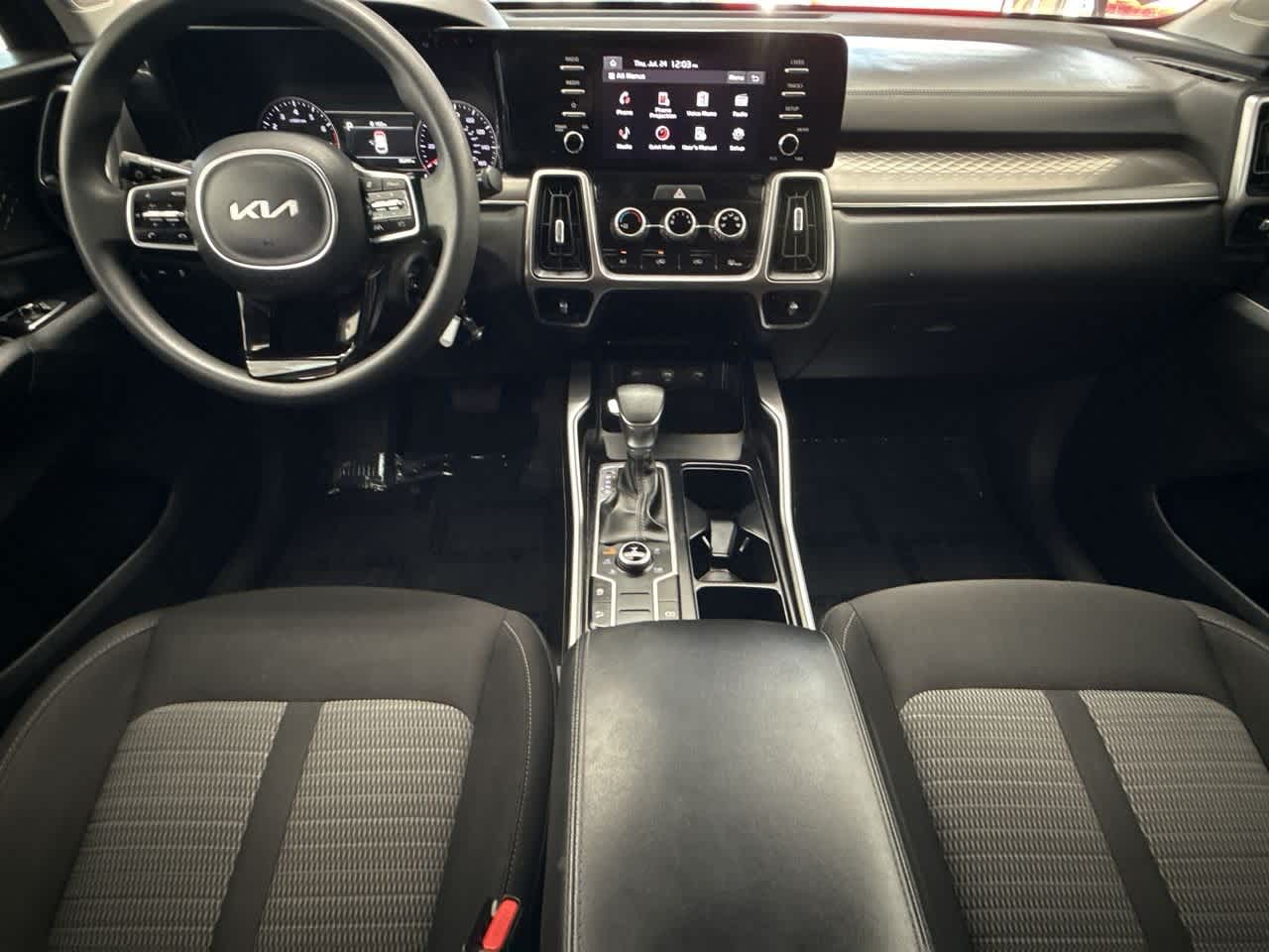 Thumbnail: 2023 Kia Sorento - 24