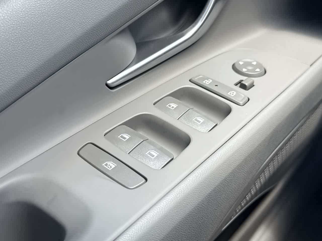 Thumbnail: 2025 Hyundai Elantra - 17