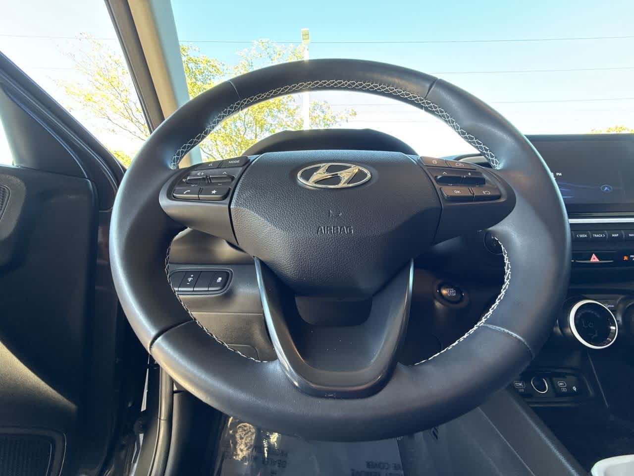 Thumbnail: 2023 Hyundai Venue - 15