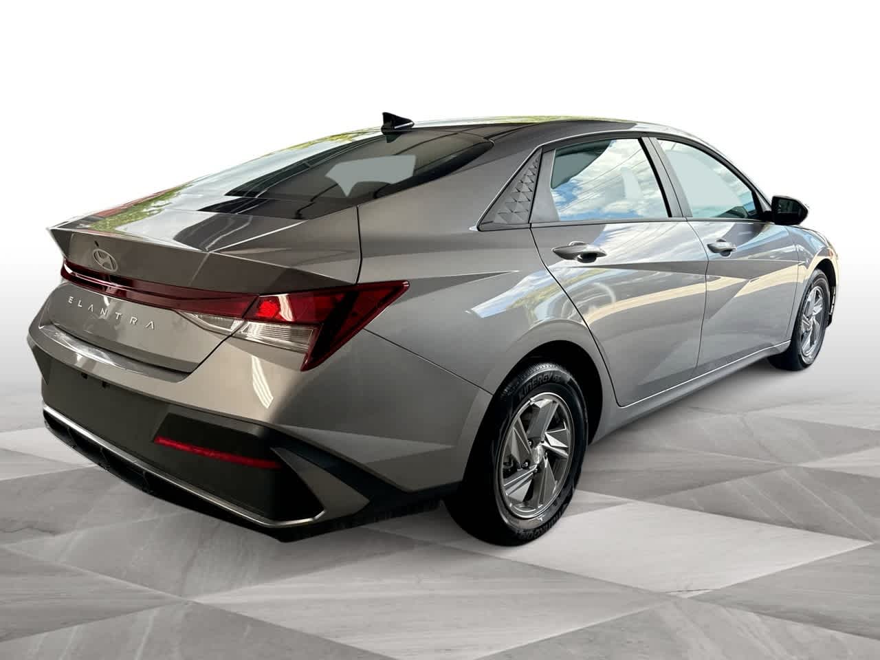 Thumbnail: 2025 Hyundai Elantra - 8