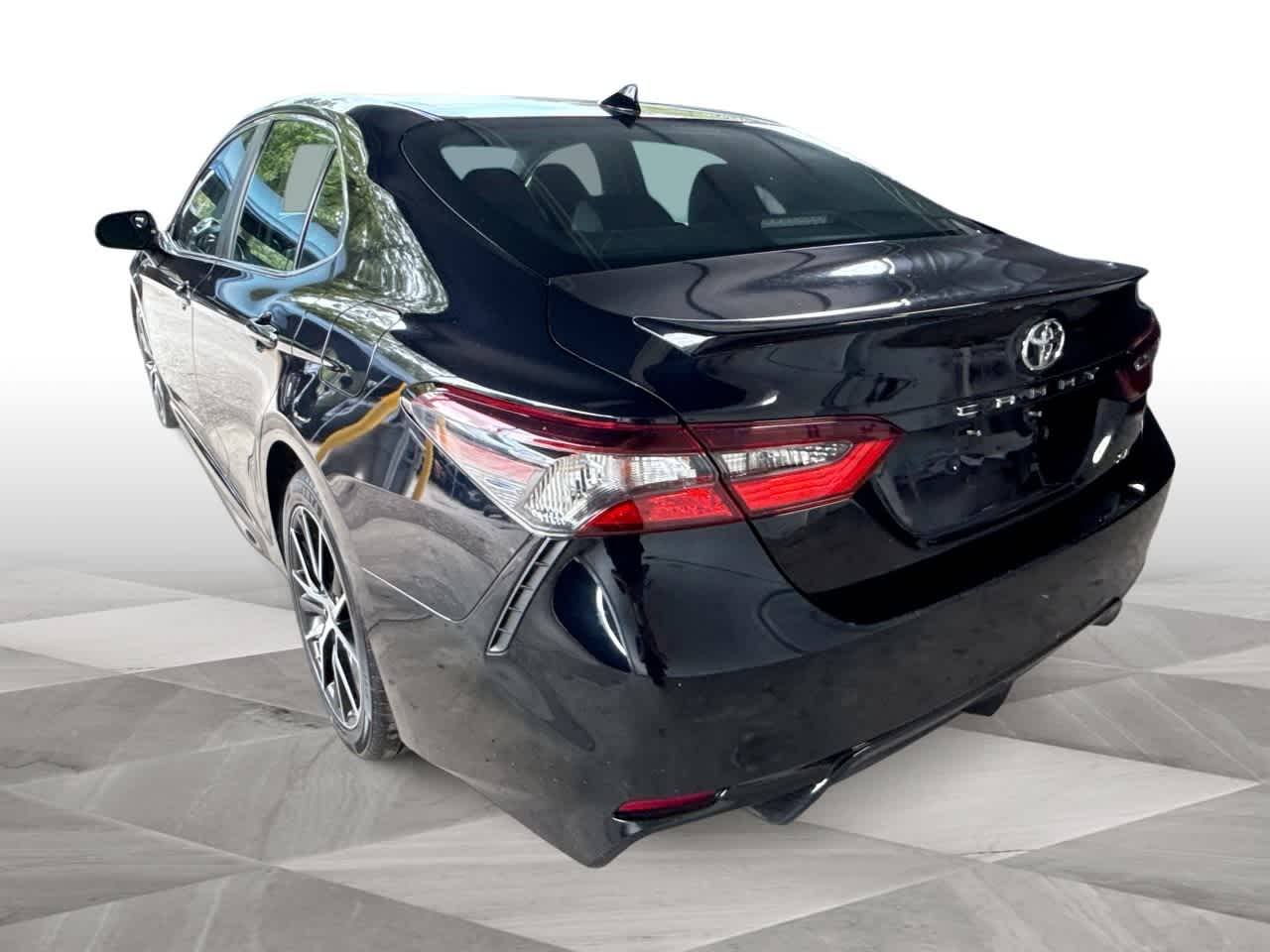 Thumbnail: 2021 Toyota Camry - 6