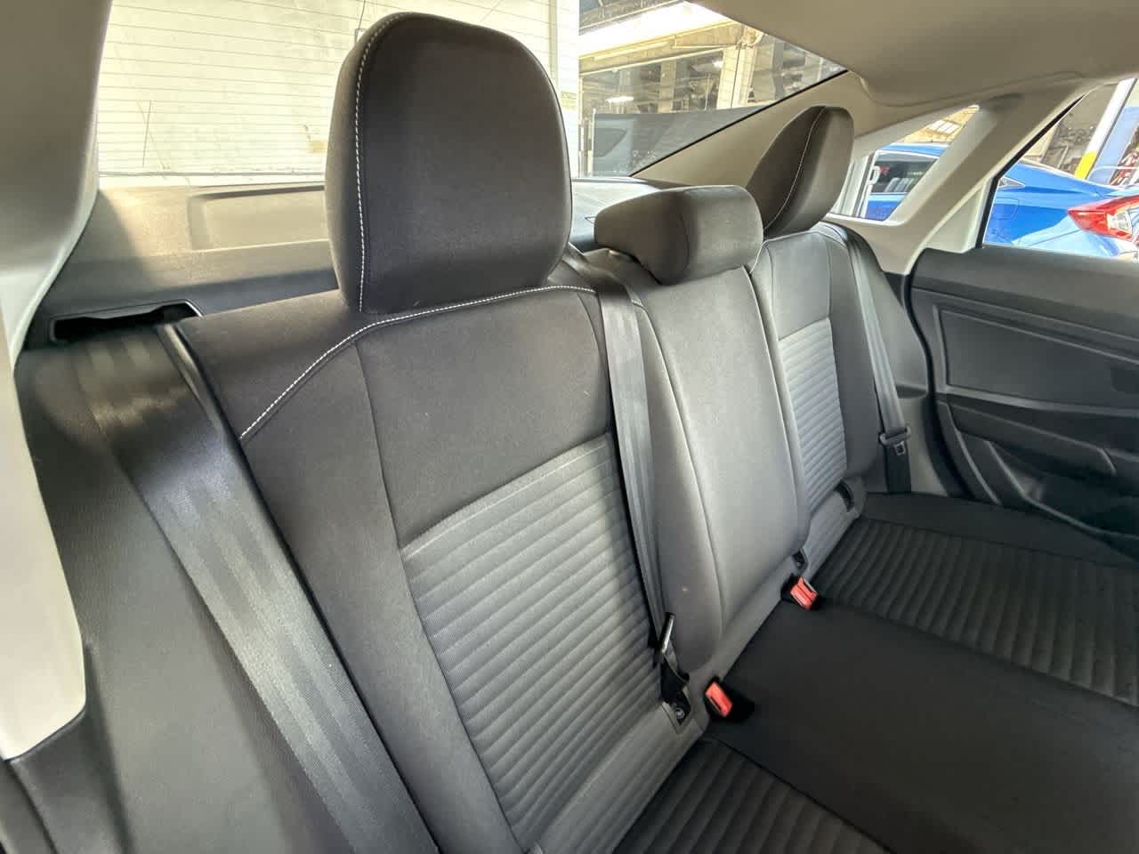 Thumbnail: 2023 Volkswagen Jetta - 26